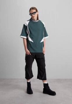 Marathon - Print T-Shirt - Green Remix -Stock X 3be9547dc26e460594a6b3ea11cfc426