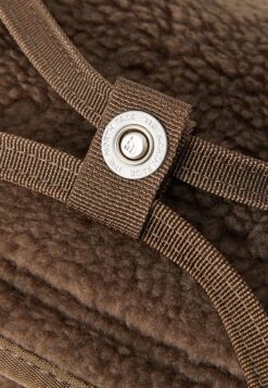 The North Face BASE CAMP HIGH PILE MINI BAG UNISEX - Handbag - Smokey Brown/tnf White -Stock X 3bef76bf2b6a4b9da15c979a2b17ffcc