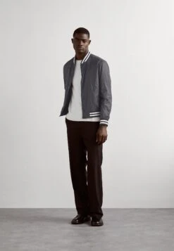 THEORY Varsity Polis - Bomber Jacket - Black -Stock X 3d198f5d827840ee8977dfa5a60e8c24