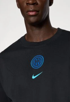 Nike Performance INTER MILAN PRINT TEE - Club Wear - Black -Stock X 3d8e2a8d19c64bd88e1e098316f6369e