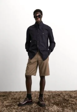 Vivienne Westwood Big Collar - Shirt - Black -Stock X 3e93435823fb43708d6e7832f184de01