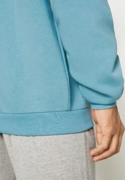 Fila Broc Crew - Sweatshirt - Adriatic Blue -Stock X 3eb3ca15f2d14786934e90f7ed8436db