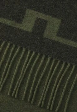 J.Lindeberg CHAMP DOUBLE SIDED SCARF - Scarf - Forest Green -Stock X 3f2ad5e4a2794e3daf8bfc860acc3e11