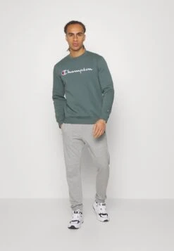 Champion Classic Crewneck Large Logo - Sweatshirt - Green -Stock X 3f7da2eb7e49484192dd429aa997d0bc