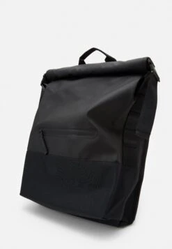 Rains Trail Rolltop Backpack Unisex - Rucksack - Black -Stock X 415680294ee0402b9ed08358410907e2
