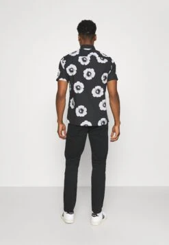 Only & Sons Onspete Life Slim- Chinos - Black -Stock X 439af7ad0b8f465fa5fda5726c0f9a35