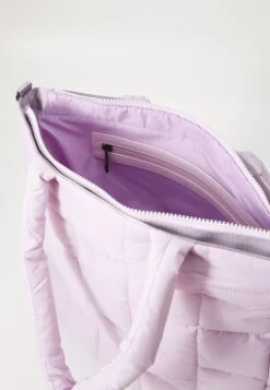 ARKK Copenhagen ARKK PADDED LOGO UNISEX - Tote Bag - Lavendar -Stock X 43ed029b20314a64805ca45e083123fc