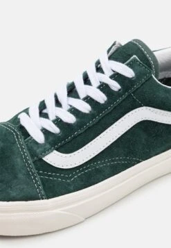 Vans Ua Old Skool - Trainers - Jungle Green/Snow White -Stock X 4404792d4e284013a6052350bf0750b8
