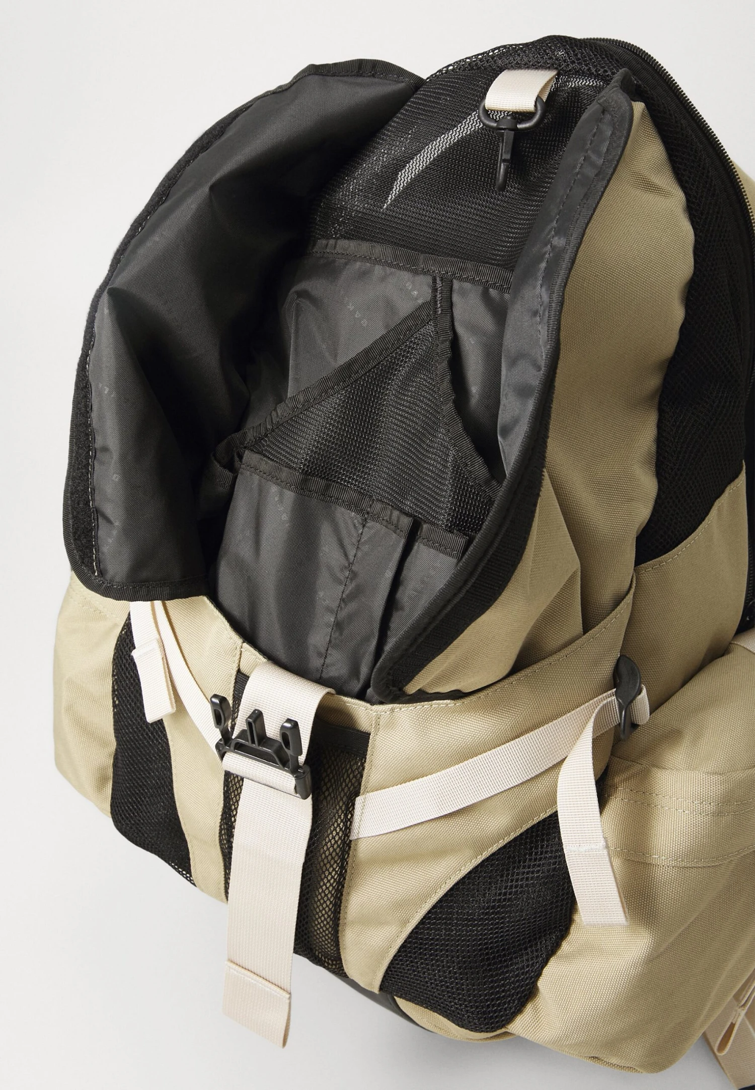 Oakley ICON BACKPACK UNISEX - Rucksack - Pebble/mist 8 Oakley ICON BACKPACK UNISEX - Rucksack - Pebble/mist - Image 6