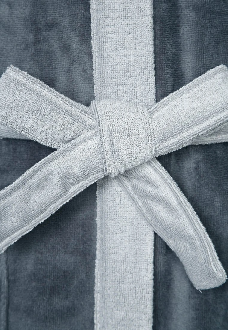 Vossen Poppy Unisex - Dressing Gown - Dark Grey 5 Vossen Poppy Unisex - Dressing Gown - Dark Grey - Image 3