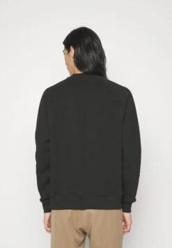 Les Deux Sporting Goods - Sweatshirt - Black/Vineyard Green -Stock X 44c9221671894b9e9e11925e32e6267b