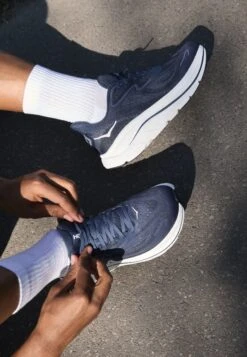 Hoka CLIFTON 10 - Road Running Shoes - Raw Linen/stone -Stock X 45960e532fd4411fb124ecadc34710ec