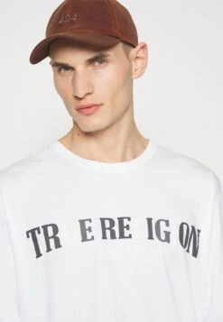 True Religion Tee - Long Sleeved Top - White -Stock X 47367604f3034389bcba4cd0b84de128