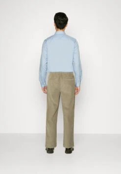 Lyle & Scott Needle Drawstring Trouser - Trousers - Khaki Smoke -Stock X 47d8c6f7a91a4e5c85371e213f0aa913