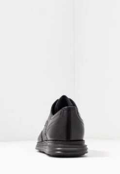 Cole Haan Original Grand Wingtip Oxford - Smart Lace-Ups - Black -Stock X 47e17c9677194d47b3085f159257d378