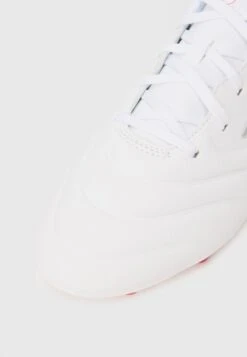 UMBRO TOCCO V SQUAD - Firm-ground Football Boots - White/silver-coloured/equestrian Red 15 UMBRO TOCCO V SQUAD - Firm-ground Football Boots - White/silver-coloured/equestrian Red -Stock X 47f0a7e1619d44dcb549e269362a60cd