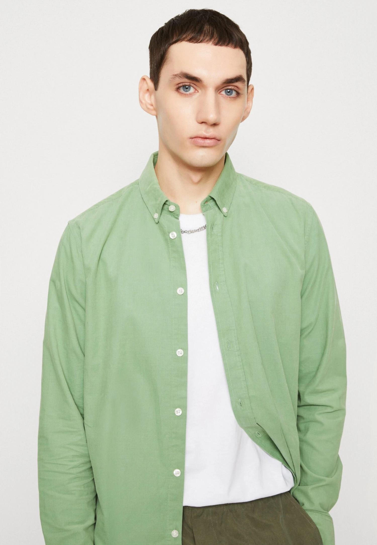 SAMSØE SAMSØE Liam Shirt - Shirt - Basil 6 SAMSØE SAMSØE Liam Shirt - Shirt - Basil - Image 4