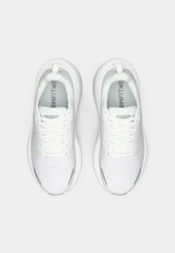 Saucony HURRICANE 25 - Road Running Shoes - White -Stock X 48a07266d0634141ba9de438cc6f2cb4