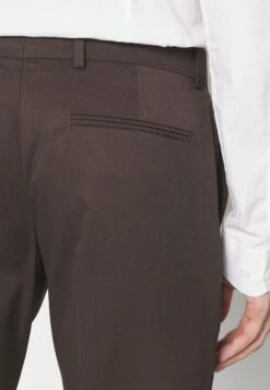 The Fashion Suit Peak- Suit - Dark Brown -Stock X 4964e20095e34557803623b6ea5a2cba