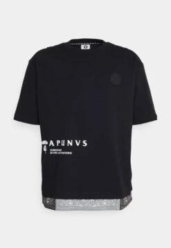 Tee - Print T-Shirt - Black
