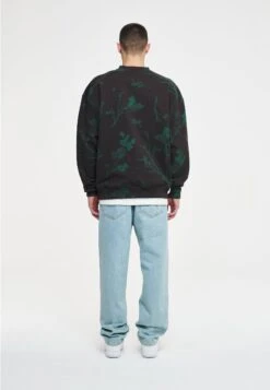 Pegador Apsley Oversized Unisex - Sweatshirt - Washed Iron Grey -Stock X 4a70c62a32d8415ca818282f122e017b