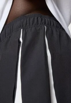 Reebok STRETCH SHORTS - Sports Shorts - Black -Stock X 4bb08419cdf942cda3b288ccf8ddc8fd