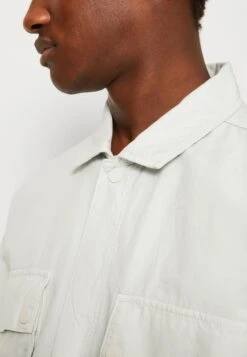 Edwin Survival Jacket - Parka - Light Grey/Off-White -Stock X 4c7cedf7905645438ece23d213504fa8