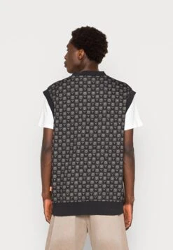 CARLO COLUCCI Pullunder - Sweatshirt - Black -Stock X 4ce76e34157a49eaae6c158d7d4d8709