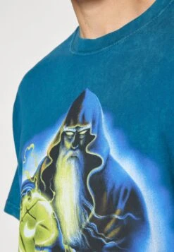 Nike Performance TEE FANTASY - Print T-shirt - Blue Force -Stock X 4dcbd261103c4a98b13cfdf65ffec2d7