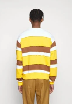Upcycling- Sweatshirt - Brown/Yellow/White -Stock X 4dece2833b3b492f9acb83f606f7c7cf