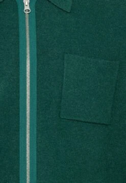 SAMSØE SAMSØE Guna Zip- Cardigan - Rain Forest 7 SAMSØE SAMSØE Guna Zip- Cardigan - Rain Forest -Stock X 4e2ec1ec29ed4b029c7af413225e1444