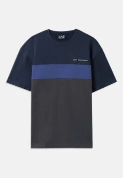 EA7 Emporio Armani TRAIN ATHLETIC TEE - Print T-shirt - Armani Blue 15 EA7 Emporio Armani TRAIN ATHLETIC TEE - Print T-shirt - Armani Blue -Stock X 4e7255544950460abd59ec111bdeda0f