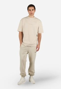 Pegador COLNE LOGO TEE - Print T-shirt - Washed Stone Feather Stone -Stock X 4f10259b996e43ca95f1c200f26e2cba