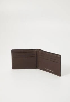 Coach SLIM BILLFOLD WALLET - Wallet - Maple -Stock X 4fb8ac1570d94df9adfd776676da7351