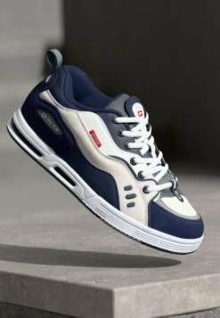 Globe CT 4 - Skate Shoes - Black -Stock X 502581a391fc4e4f8b36d97c734fe718