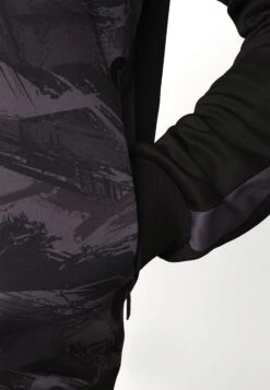 Venum Club Evo Jacket - Training Jacket - Black -Stock X 51f21198b4ef48a28191939f27e48c3b