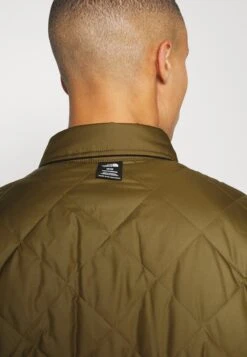 The North Face Fort Point Insulated - Snowboard Jacket - Black/Military Olive 12 The North Face Fort Point Insulated - Snowboard Jacket - Black/Military Olive -Stock X 523b765935d94e43a8513f6accd4fa07