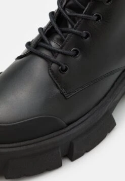 Steve Madden Tyler Boot - Lace-Up Ankle Boots - Black 13 Steve Madden Tyler Boot - Lace-Up Ankle Boots - Black -Stock X 526053d275664fa0931b9e10af64d9a0