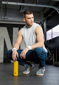 Nike Performance Tank - Top - White/Black 10 Nike Performance Tank - Top - White/Black -Stock X 529bdd088a494ceebc7a477c64ba2061