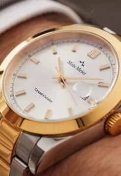 Watch - Gold Farbend Silber Farbend -Stock X 52c264575b1e43728f9db91dc42043a6