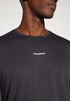 Salomon SHKOUT CORE TEE - Basic T-shirt - Deep Black -Stock X 531e358ffb834ecc817983233f662475
