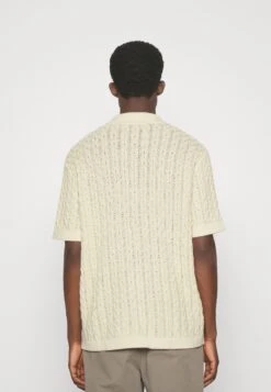 Les Deux Garrett Knitted Shirt - Cardigan -Stock X 5390e4fb8d7d4d08a117d476dc93f7b7