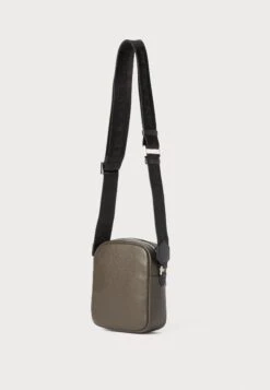 Karl Lagerfeld Jeans ESSENTIAL GRAINY - Cross Body Bag - Forest Night -Stock X 53c32d8899124c03ba689e1bb0bfb1bd
