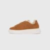 Guess ELBAN - Trainers - Cognac -Stock X 53d506388f87433a9a0d9feb3a0ad744