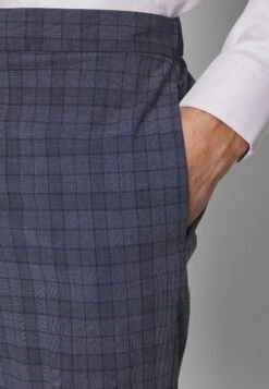 Max Motion The Seasonal - Suit - Blue -Stock X 5403e033c1ee482c89e3d2fdc8f11b6f