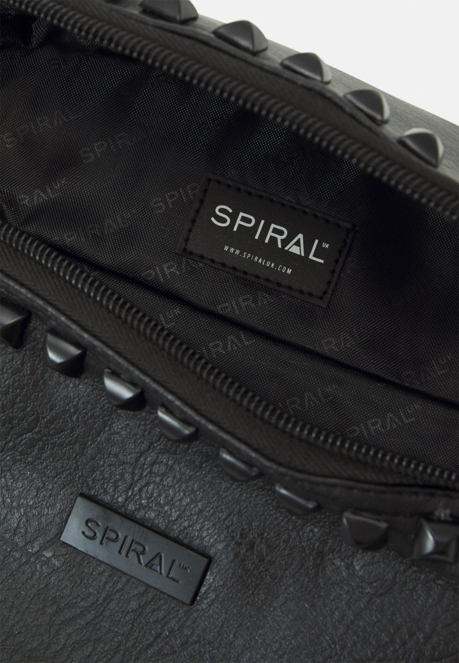 Unisex - Bum Bag - Bijoux 5 Unisex - Bum Bag - Bijoux - Image 3