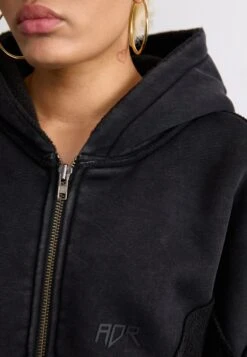 SNUG JACKET UNISEX - Fleece Jacket - Black -Stock X 5519cafa586344ff9a25021317fc7e11