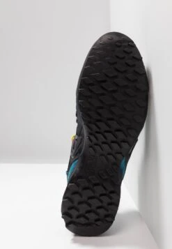 SALEWA Ms Wildfire Edge - Climbing Shoes - Premium Navy/Fluo Yellow -Stock X 560743685eec49cdbfd1dbf59407e440