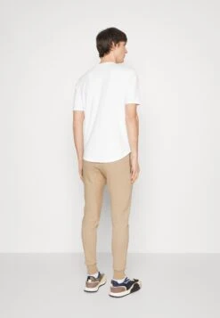 BALR Classic Sweatpants - Tracksuit Bottoms - Camel -Stock X 563dac77467f4074acd991ba35509665