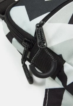 Jordan Jan Hip Bag - Bum Bag - Black/Sail -Stock X 568a98522c7949e9b93e8c09600eca5c